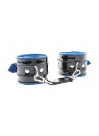 Чёрные лаковые наручники с синим подкладом - БДСМ Арсенал - купить с доставкой в Краснодаре