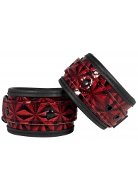 Красно-черные поножи Luxury Ankle Cuffs - Shots Media BV - купить с доставкой в Краснодаре