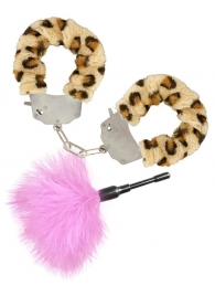 Эротический набор: леопардовые наручники и розовая пуховка - Toy Joy - купить с доставкой в Краснодаре