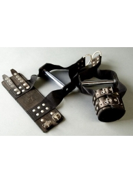 Чёрные наручники с хромированной трубкой для подвешивания - Подиум - купить с доставкой в Краснодаре
