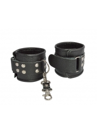Чёрные кожаные наручники с ремешком с двумя карабинами - Sitabella - купить с доставкой в Краснодаре