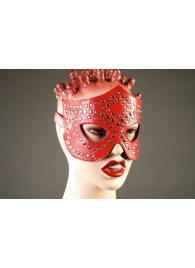 Красная маска-очки с фурнитурой в виде заклепок - Подиум - купить с доставкой в Краснодаре