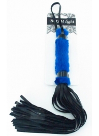 Нежная плеть с синим мехом BDSM Light - 43 см. - БДСМ Арсенал - купить с доставкой в Краснодаре
