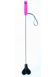 Лаковый стек с розовой меховой ручкой - 64 см. - БДСМ Арсенал - купить с доставкой в Краснодаре