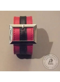Красно-чёрный браслет с прямоугольной пряжкой - Подиум - купить с доставкой в Краснодаре