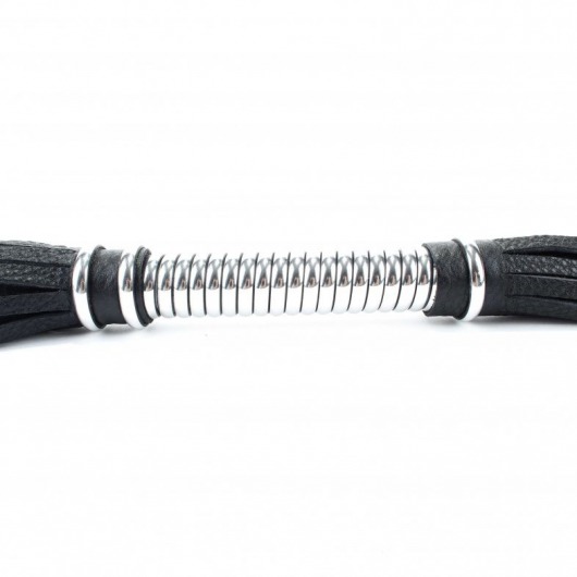 Черная длинная плеть с серебристой ручкой - 56 см. - БДСМ Арсенал - купить с доставкой в Краснодаре