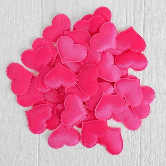 Набор ярко-розовых декоративных сердец - 50 шт. - Сима-Ленд - купить с доставкой в Краснодаре