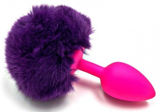 Розовая силиконовая анальная пробка с пушистым фиолетовым хвостиком зайчика - Vandersex