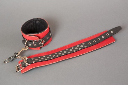 Красные кожаные наручники на мягкой подкладке - Подиум - купить с доставкой в Краснодаре