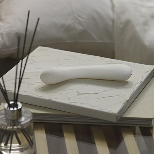 Белый вибратор Iroha Mai Tsuru - 17,4 см. - Tenga