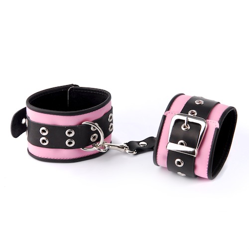 Розово-чёрные наручники с ремешком с двумя карабинами на концах - Sitabella - купить с доставкой в Краснодаре