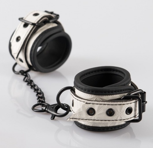 Черно-белые наручники на цепочке - Orion - купить с доставкой в Краснодаре