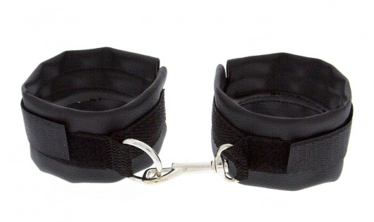 Чёрные полиуретановые наручники с карабином Beginners Wrist Restraints - Blush Novelties - купить с доставкой в Краснодаре