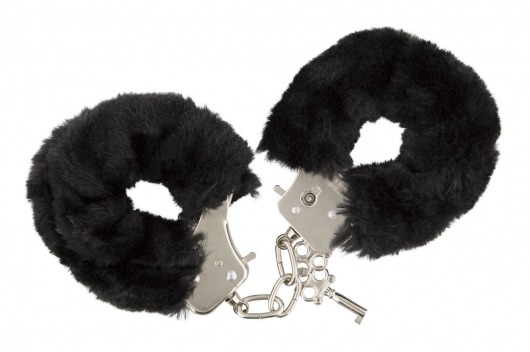 Чёрные меховые наручники с ключиками Furry Handcuffs - Blush Novelties - купить с доставкой в Краснодаре